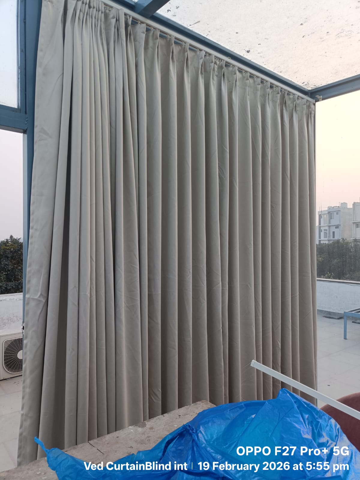 Curtain